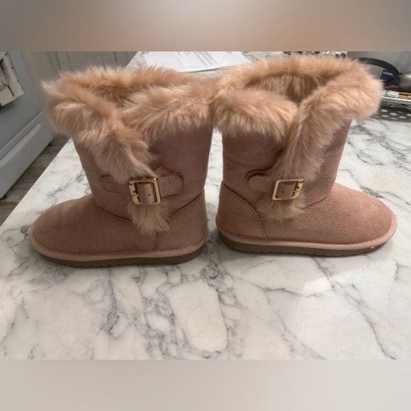 Girls Buckle Faux Fur Chalet Boots - Pink - Picture 4 of 8